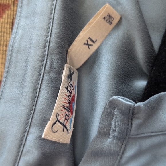 Faherty Sandwashed Silk Desmond Top - Picture 10 of 11